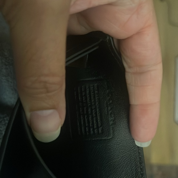 Authentic Coach Mens slim billfold - Picture 6 of 7